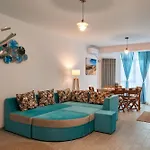 Breeze By Alz Apartment Navodari